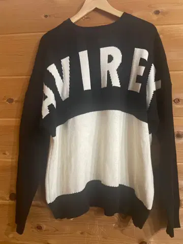 아비렉스 오버 사이즈 니트 스웨터