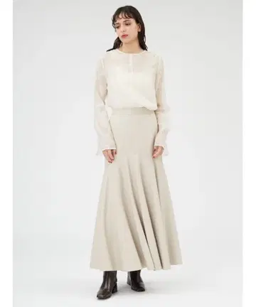 프레이아이디 가죽 같은 플레어 스커트