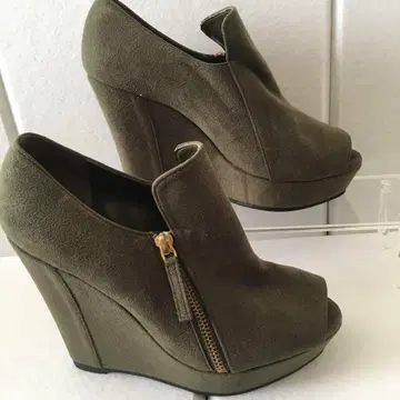 새상품급 FRAY I.D 프레이아이디 숏부츠 스웨이드 오픈토