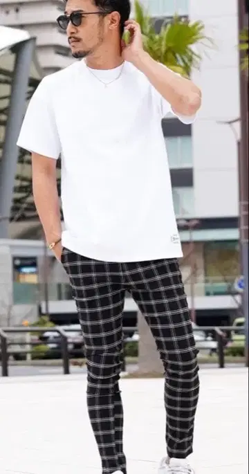 아담스 저글러 체크 무늬