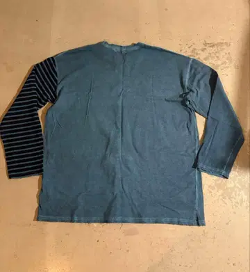 switching big silhouette tiedye Tshirt