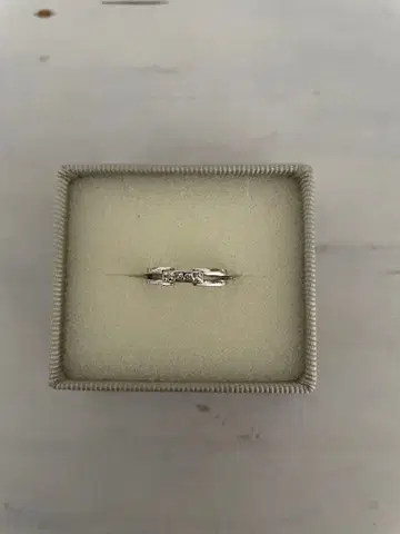 스카라베 다이아몬드 실버 반지 8호