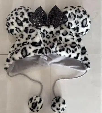 미니 레오파드 무늬 그레이 화이트 블랙 팬캡 디즈니