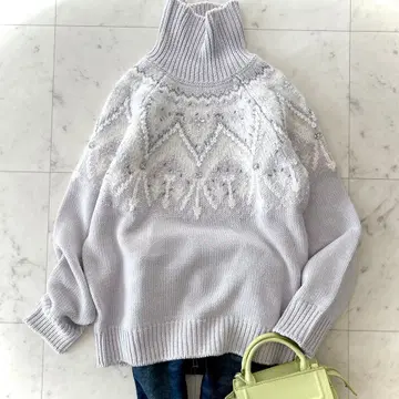 새상품급 다마 컬렉션 L 사이즈 모헤어 블렌드 터틀넥 비쥬