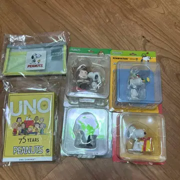 스누피 메디콤토이 4종 & UNO & 파우치 & CHUMS 넥워머 새상품