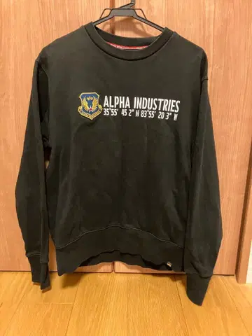 ALPHA INDUSTRIES 블랙 트레이닝복