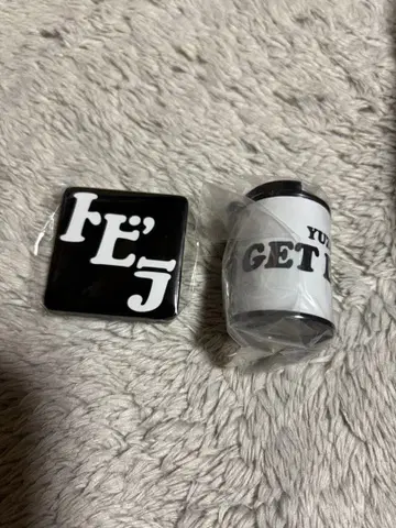 유즈 가챠 GETBACK 토비라 캔뱃지 코인 실린더