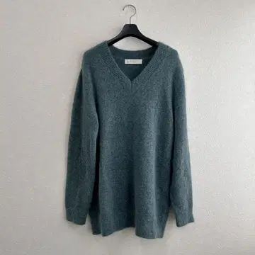 뷰티&유스 모헤어 니트 V넥