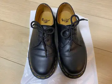 Dr.Martens 닥터마틴 3홀 신발 블랙 23cm