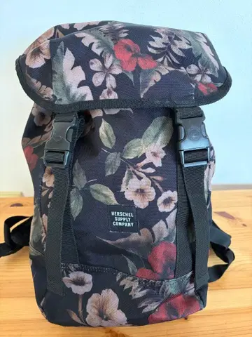 Herschel Supply 꽃무늬 백팩