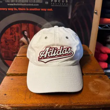 Y2K 아디다스 캡 와펜 로고