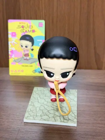 오징어 게임 영희 피규어