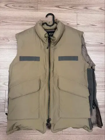 ALLIED W.L.T. 카키 다운 베스트