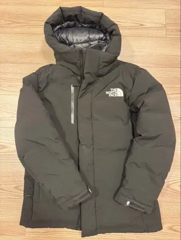 THE NORTH FACE 블랙 다운 자켓