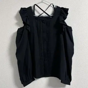 MA*RS 어깨 트임 새틴 리본 크로스 블라우스 블랙 MARS