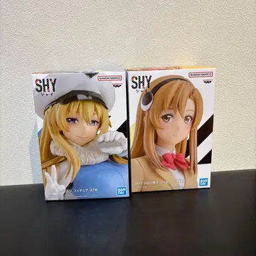 반다이 SHY 피규어 2체 세트