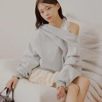 Chico 원숄더 어깨 레이스 상의 그레이