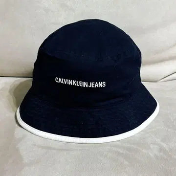CALVIN KLEIN JEANS 버킷햇 블랙