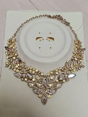 대중연극 댄서 무대 목걸이 미녀와 야수 벨