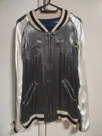 MONKEY TIME 수베니어 자켓 스카잔