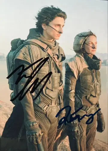 듄 티모시 샬라메 레베카 퍼거슨 친필 사인 포함 사진 G