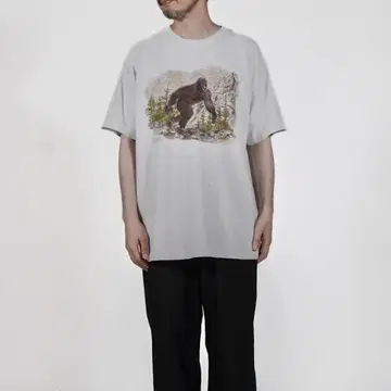 U.BERNARD UMA PRINT TEE SHIRT