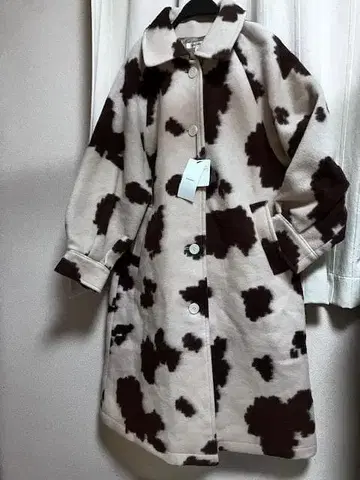 moussy 소 패턴 롱 코트 사이즈 1 택 포함