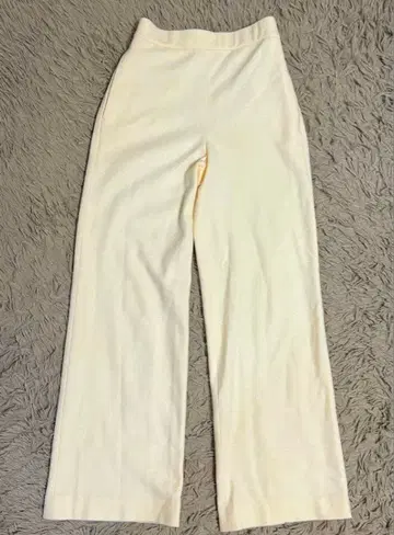 띠어리 와이드 크롭 팬츠 아이보리