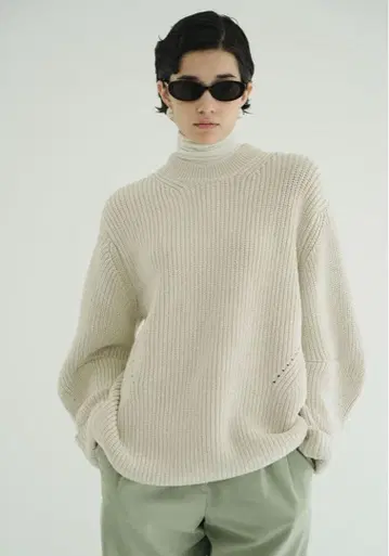 OVER FORM SLEEVE KNIT TOPS