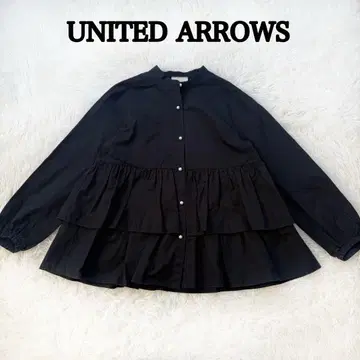 유나이티드 애로우즈 페플럼 블라우스 펄 버튼 블랙 36