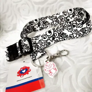 미야쿠미야쿠 참 부착 넥스트랩 흑백 화이트 블랙 만박 EXPO2025