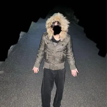 퍼 달린 다운 자켓 헤이세이 갸루 Y2K 그런지 시크 스타일 Opium