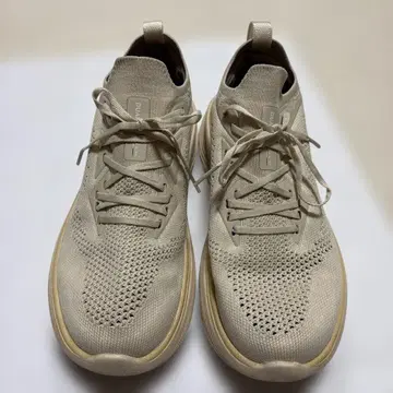 DUARIG 러닝화 베이지 24.5