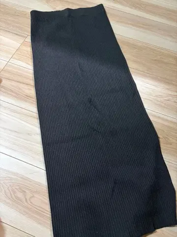 토탄 골지 타이트 스커트 38