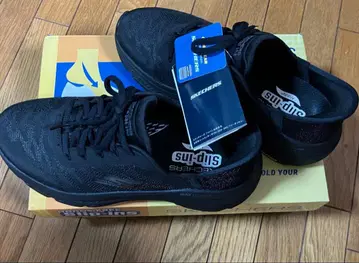 SKECHERS SLIP-INS MAX CUSHION 블랙