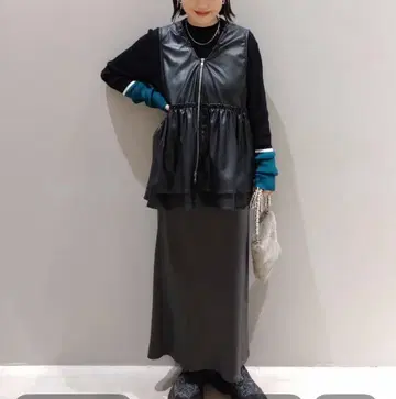 렙심 스트레치 새틴 스커트