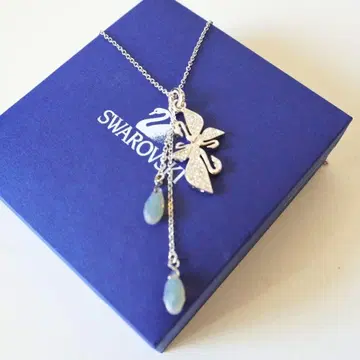 스와로브스키 스완 티어드롭 펜던트