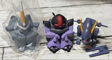 기다림 건담의 경우 돔, 진, 바쿠