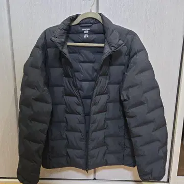 UNIQLO PUFFTECH 다운 자켓 L 블랙