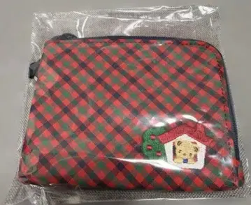 미사용 새상품 [ 파밀리아 ] 빨간색 계열 체크 패스 케이스