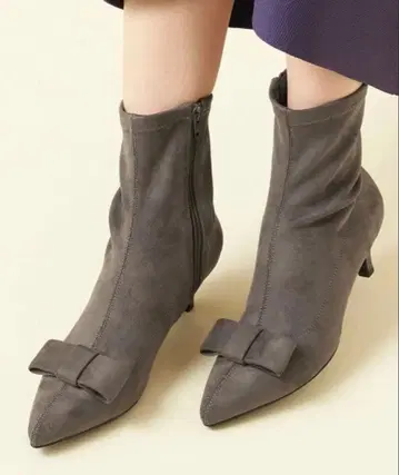 오데뜨 앤 오딜 23.5cm 포인티드 리본 숏부츠