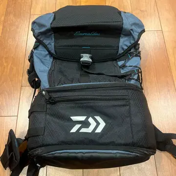 다이와 에메랄다스 택티컬 백팩