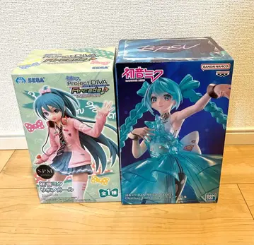 [ 미개봉 새상품 ] 하츠네 미쿠 리본 걸 에메랄드 2체 세트