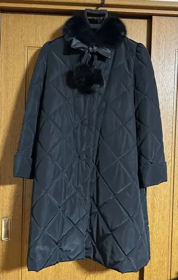 mako bis 퍼 코트 블랙