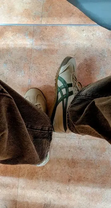 오니츠카타이거 멕시코 66 SD