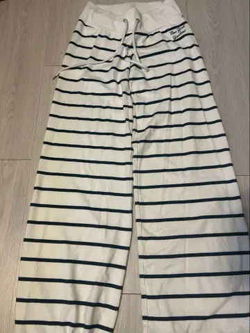 LB-03 미사용 새상품 뉴욕 양키스 보더 스웨트 팬츠