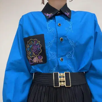 택 포함 새상품 블루 파랑 블랙 계열 자수 클래시컬 레트로 셔츠 면 코튼