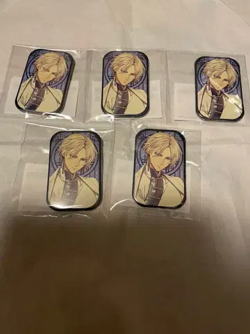 피오피오레의 만종 피오피 마루쿠지 소길 캔뱃지 단테