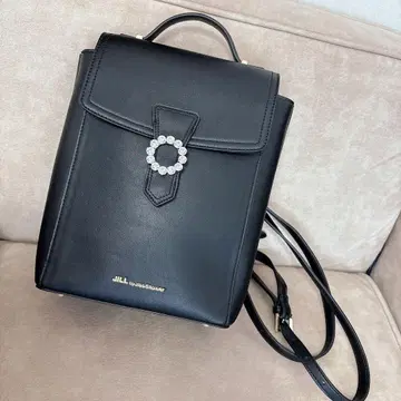 질스튜어트 비쥬 장식 백팩