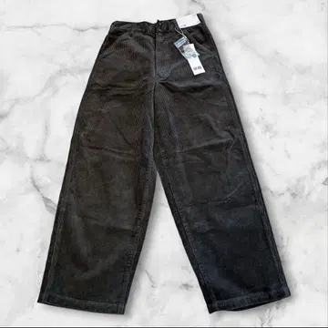 UNIQLO U 다크 그레이 코듀로이 와이드 워크 팬츠